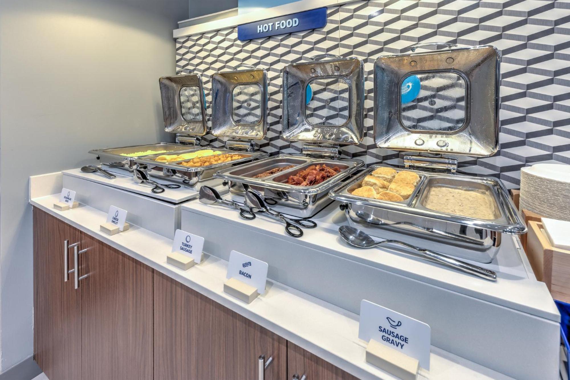 Holiday Inn Express & Suites Austin Airport East By Ihg Экстерьер фото