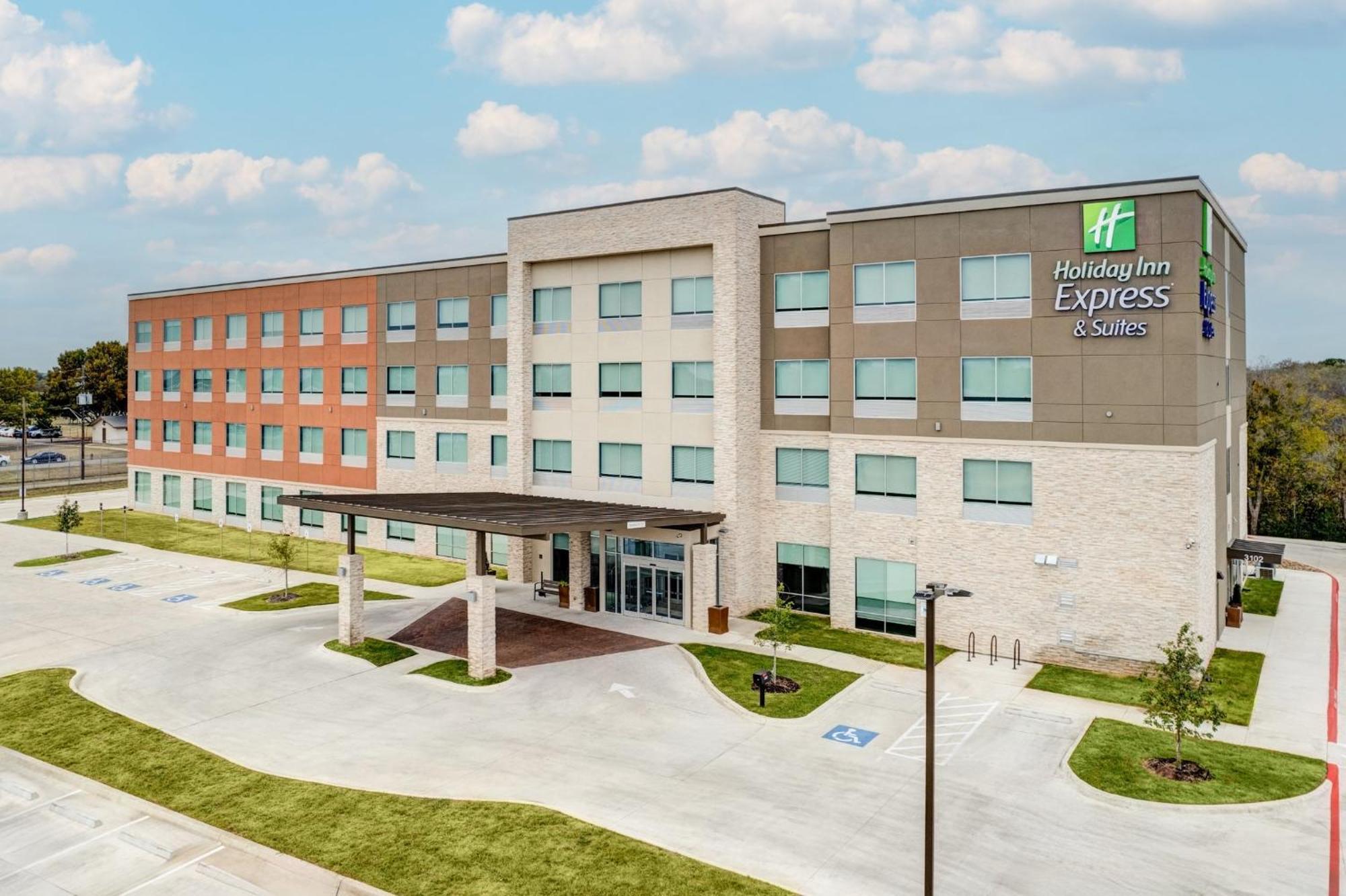 Holiday Inn Express & Suites Austin Airport East By Ihg Экстерьер фото